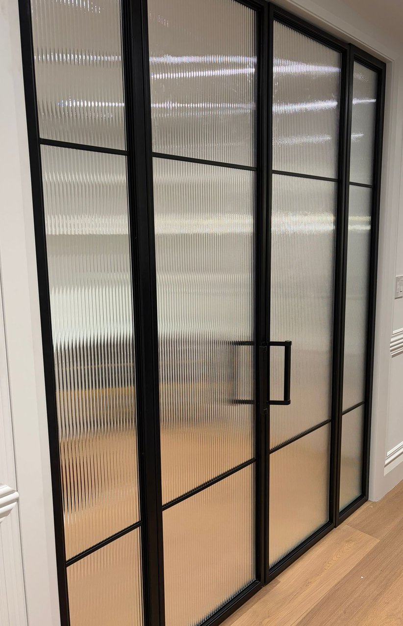 Tempered glass screen